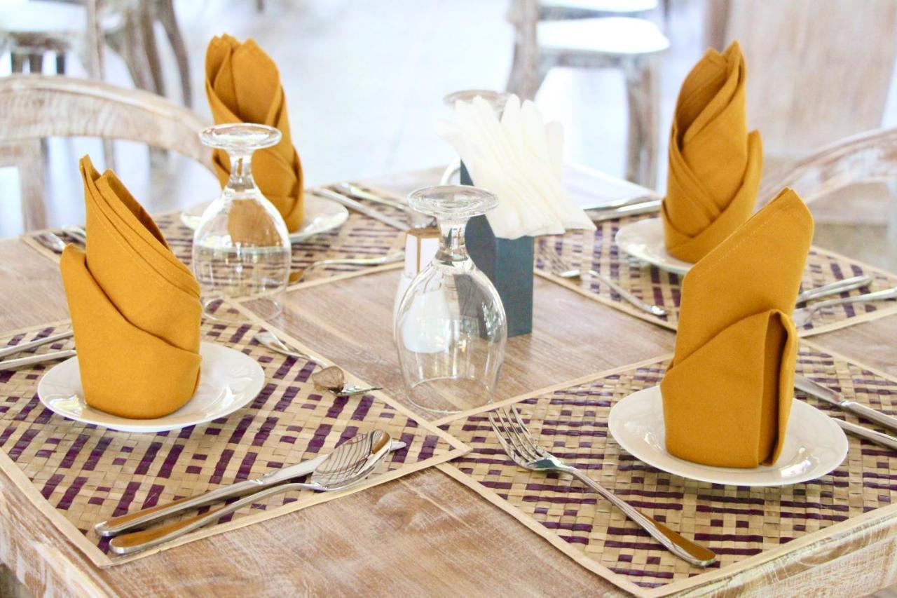Nivadoo Resort Сігірія Екстер'єр фото A table set for fine dining