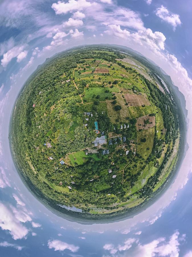 Nivadoo Resort Сігірія Екстер'єр фото Aerial view of the village