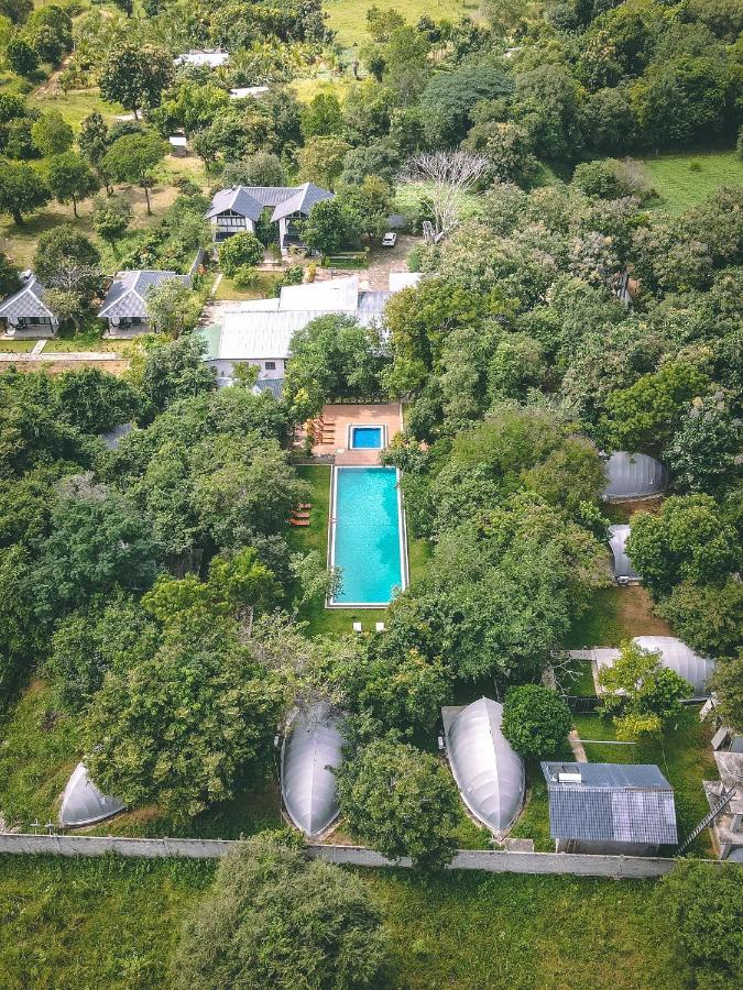 Nivadoo Resort Сігірія Екстер'єр фото Aerial view of the house